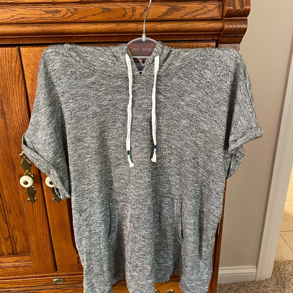 Sonoma short sleeve hoodie xxl NWT